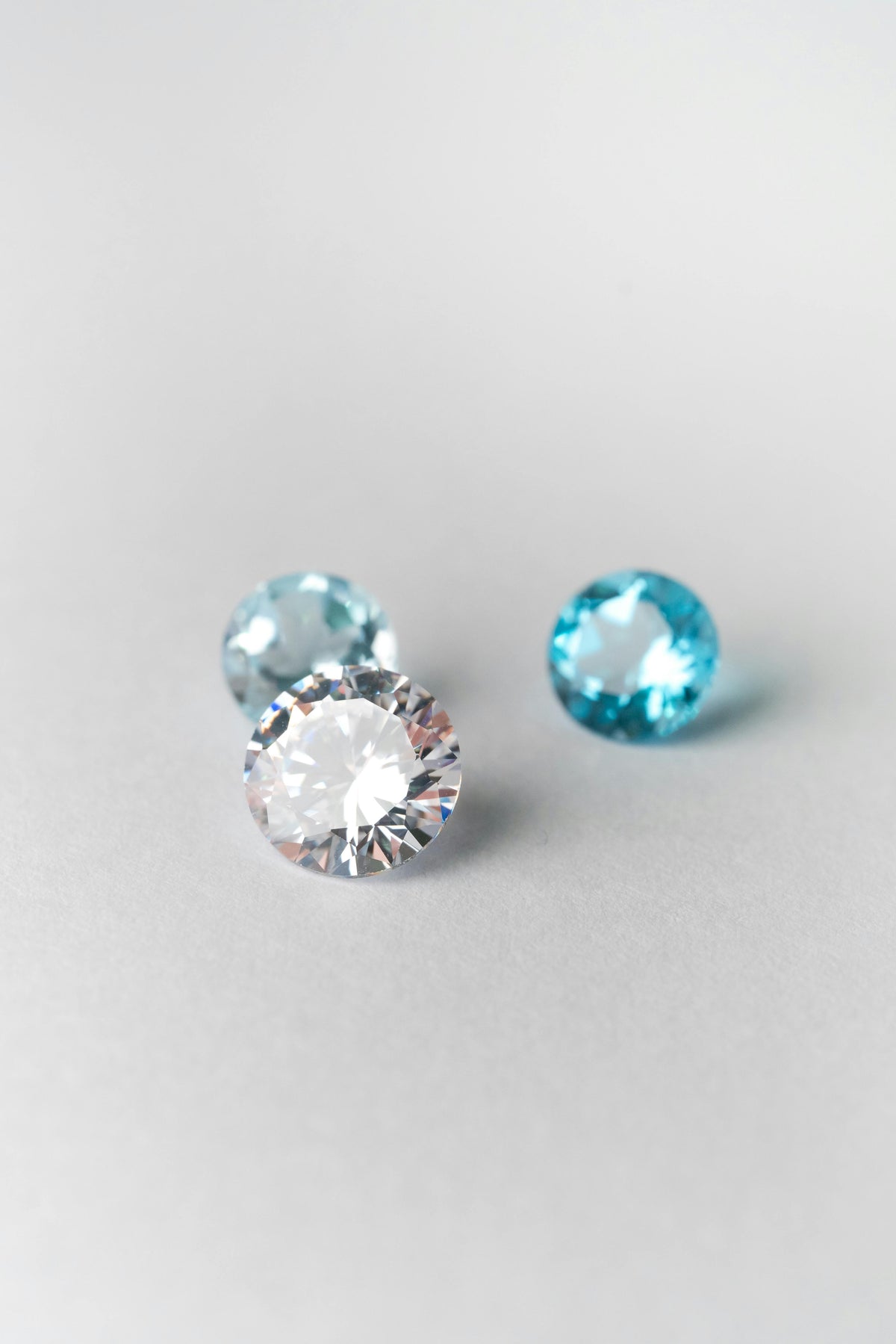 Which is better: Lab grown or Natural Diamond?