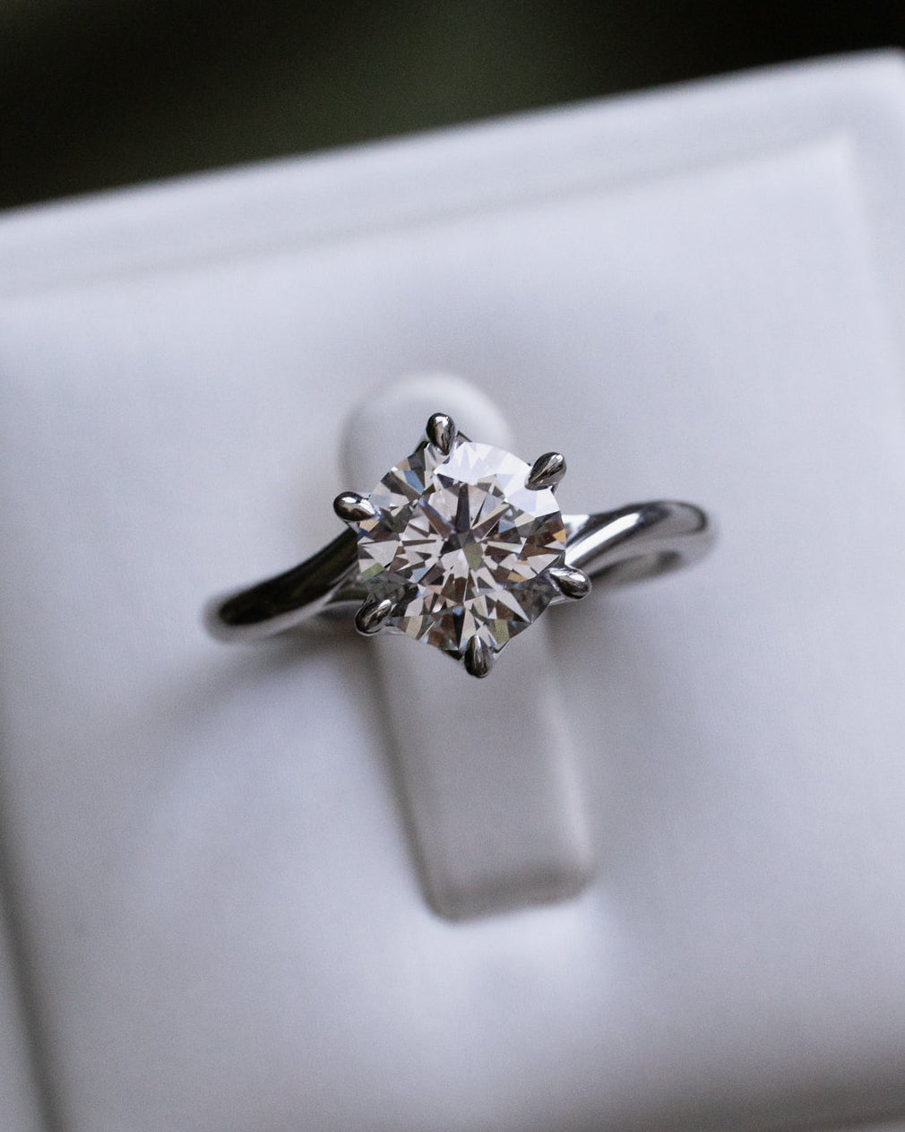 Round Diamond with Unique Crown setting